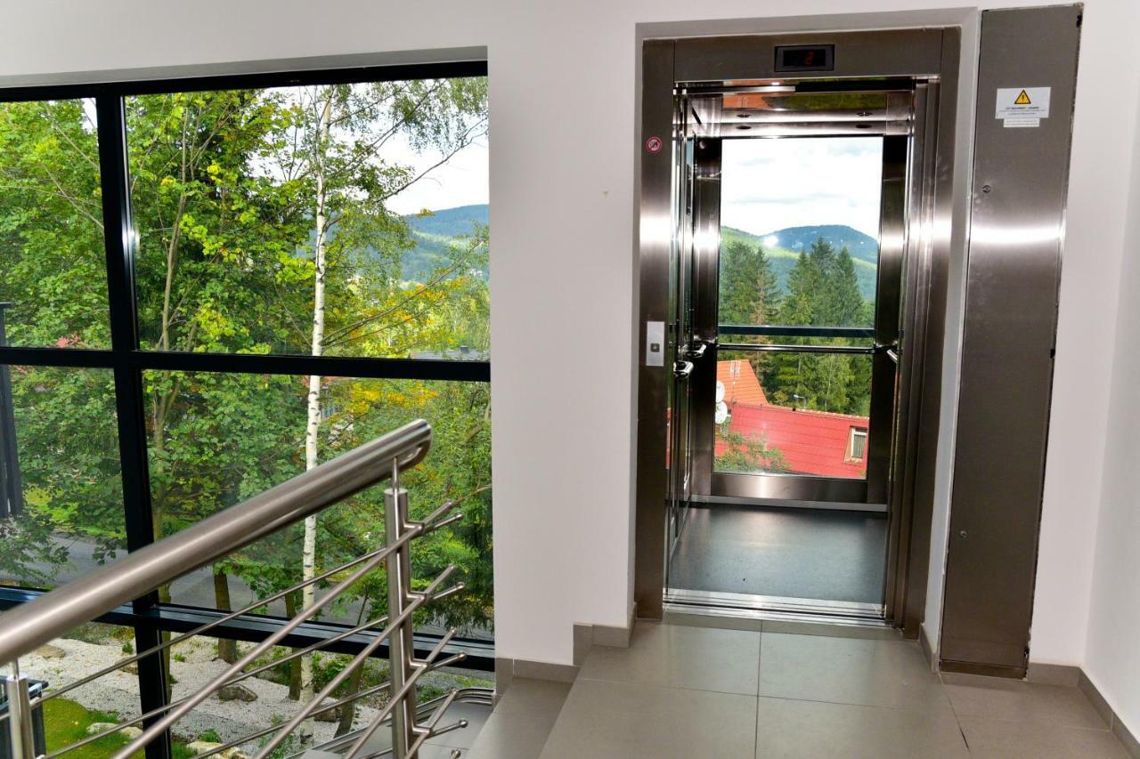 Apartament Szarotka - Apartamentuj คาร์ปัตซ์ ภายนอก รูปภาพ